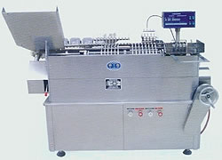 ampoule filling and sealing machine